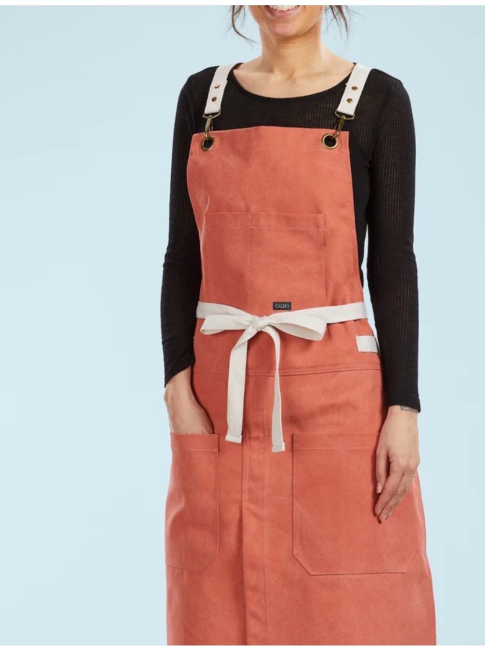Caldo Split-Leg Apron